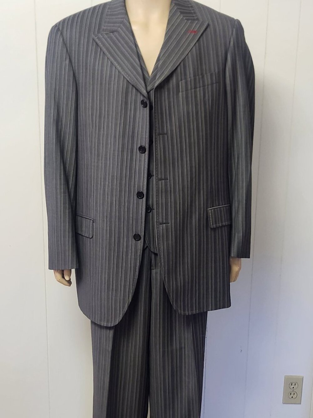 Steve Harvey suit 42L wild grey pinstripe 3 pc Code Red